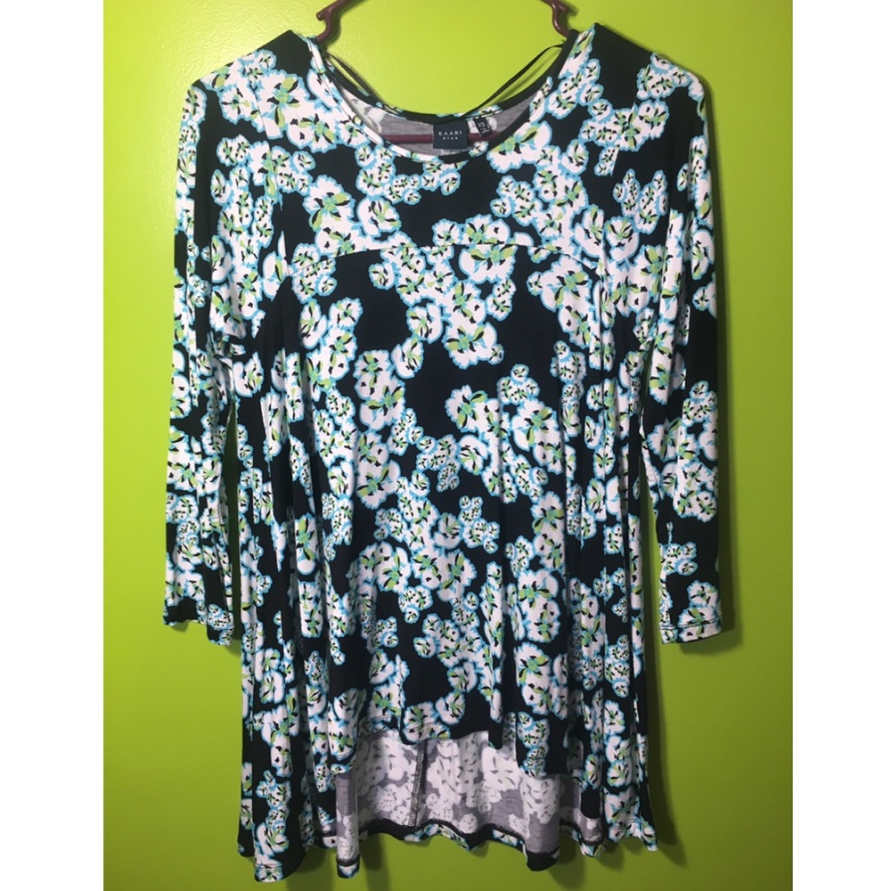 Kaari Blue long top